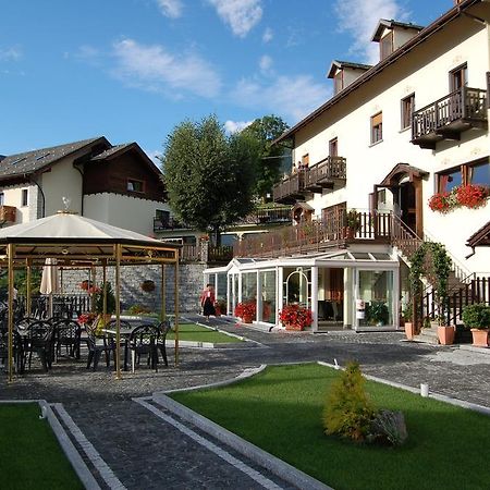 Albergo Edelweiss - Larespa Кродо Екстериор снимка
