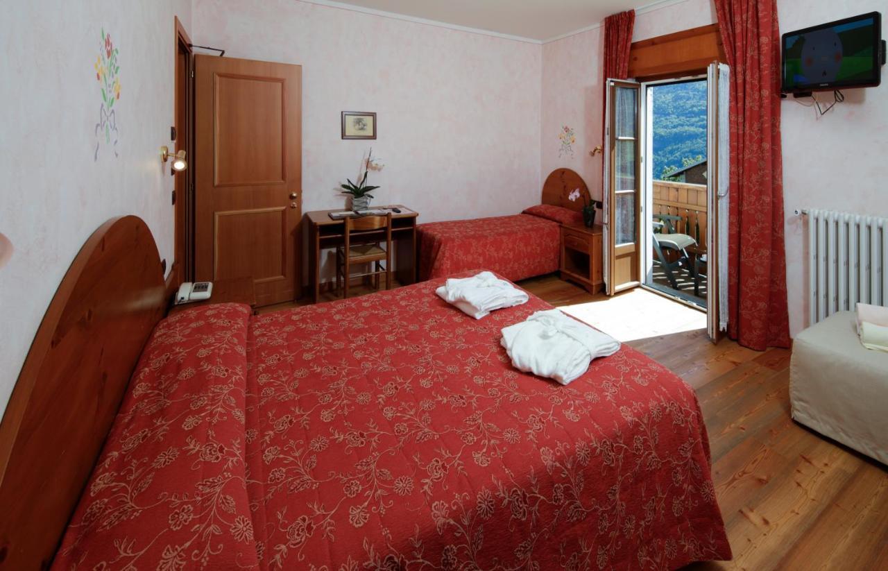 Albergo Edelweiss - Larespa Кродо Екстериор снимка