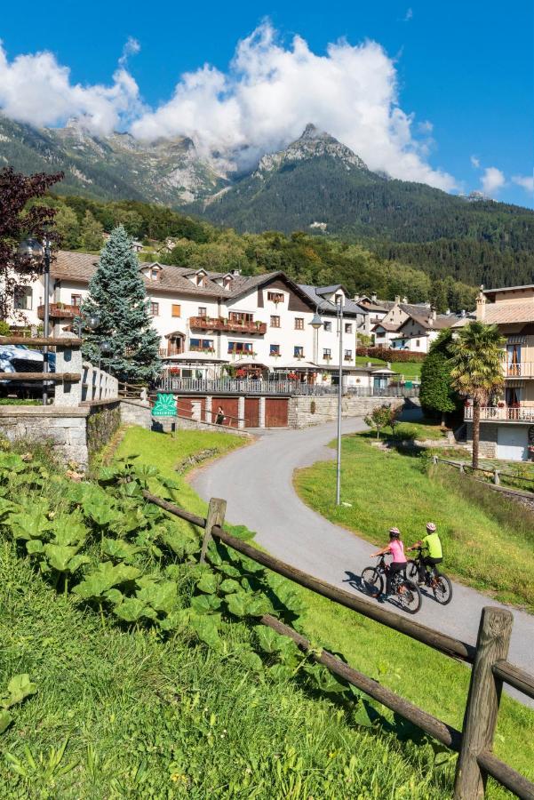 Albergo Edelweiss - Larespa Кродо Екстериор снимка