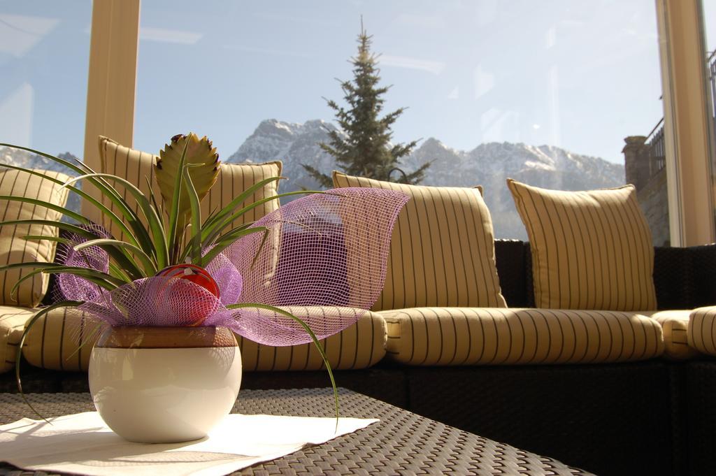 Albergo Edelweiss - Larespa Кродо Екстериор снимка