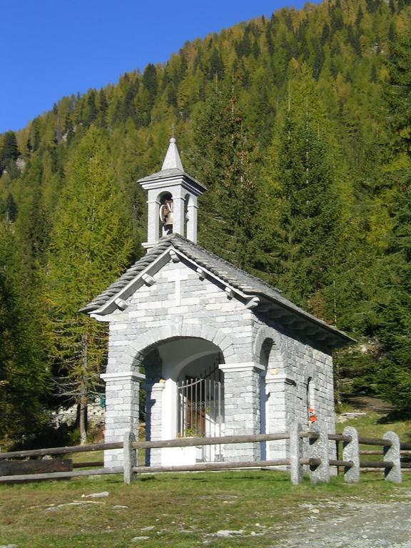 Albergo Edelweiss - Larespa Кродо Екстериор снимка